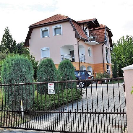 Katalin Apartmanhaz Zalakaros Exteriör bild
